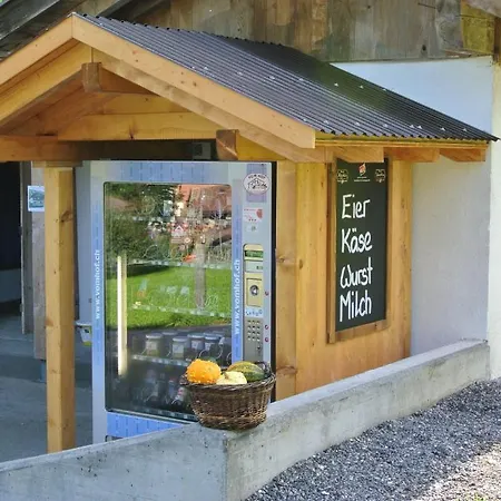 Farm stay Schiltenhof Schlafen Im Stroh *